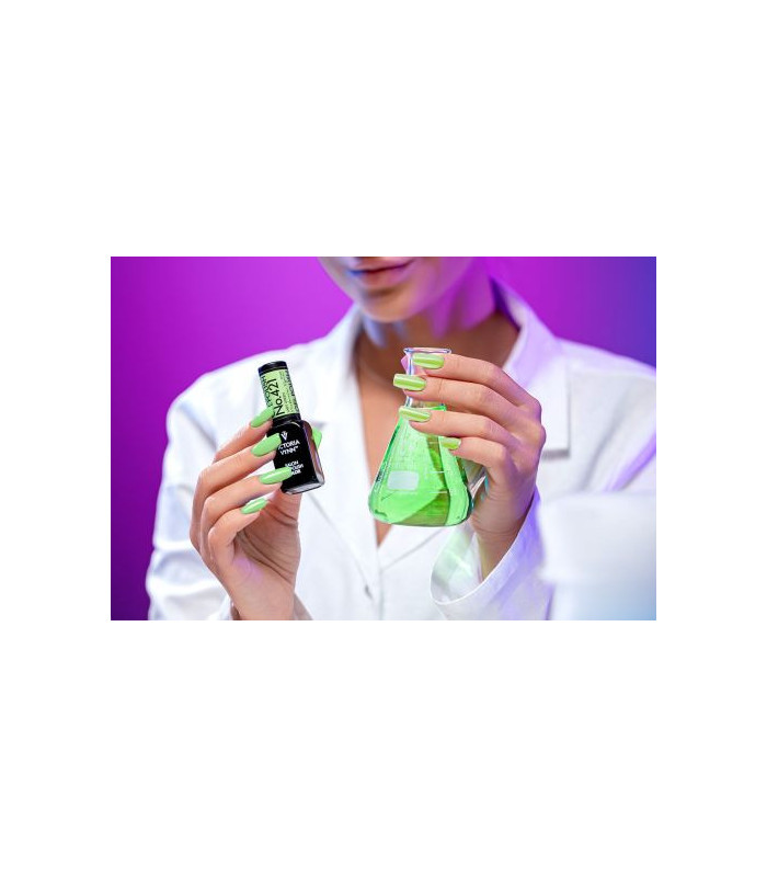 Victoria Vynn - Gel Polish 421 Lady Green - 8ml